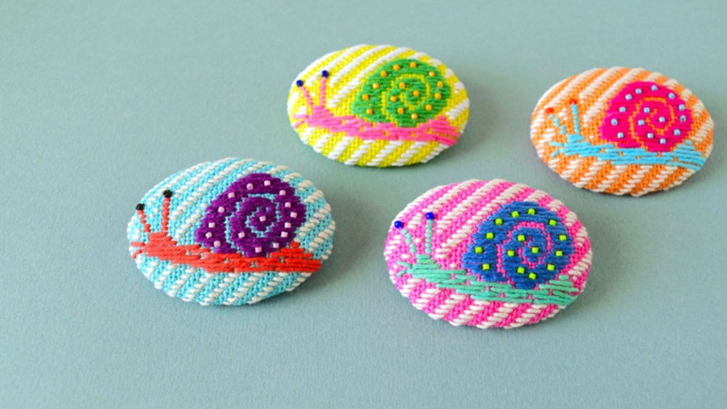 Insect Brooches by Hine Mizushima
