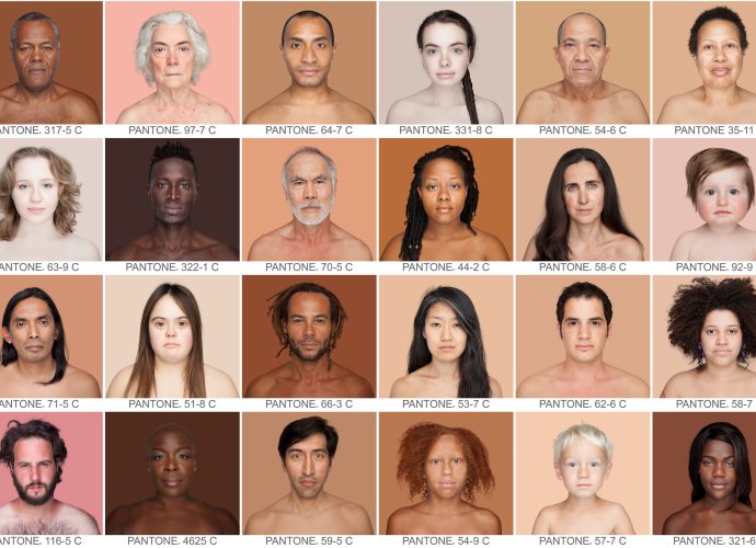 Angelica Dass mosaico+Humanae