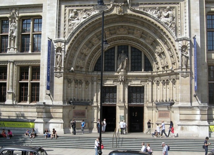 Victoria and Albert Museum featured image
