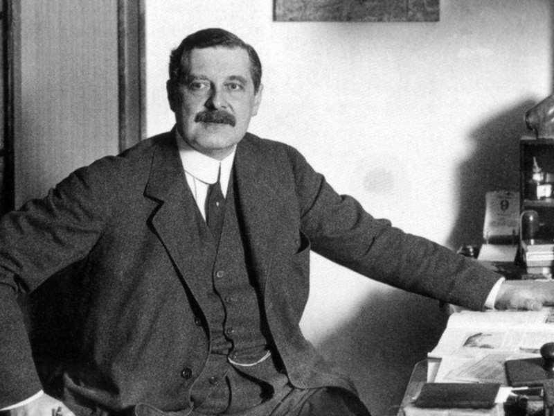 Peter Behrens (1868 – 1940) – German Architect/Designer