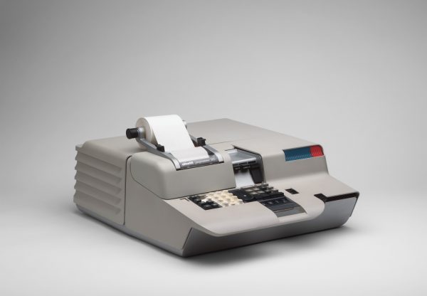 Programma 101 Electronic Desktop Computer 1965