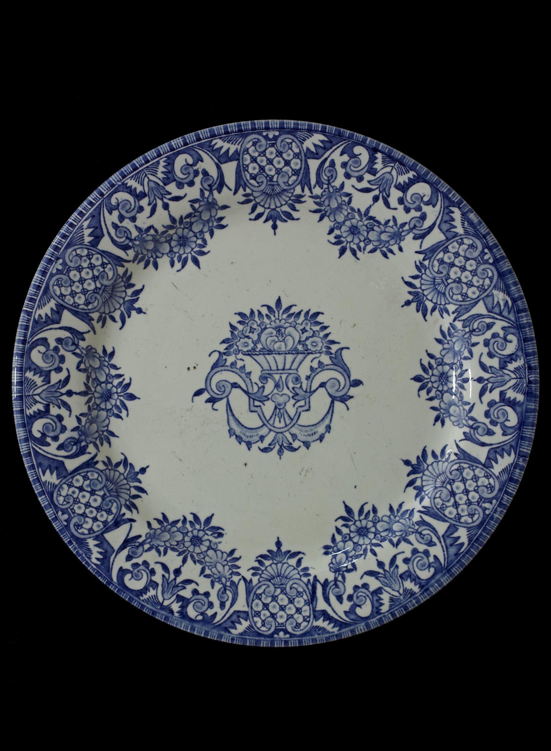 Gien Pottery Factory - Traditional Earthenwares - Encyclopedia of Design