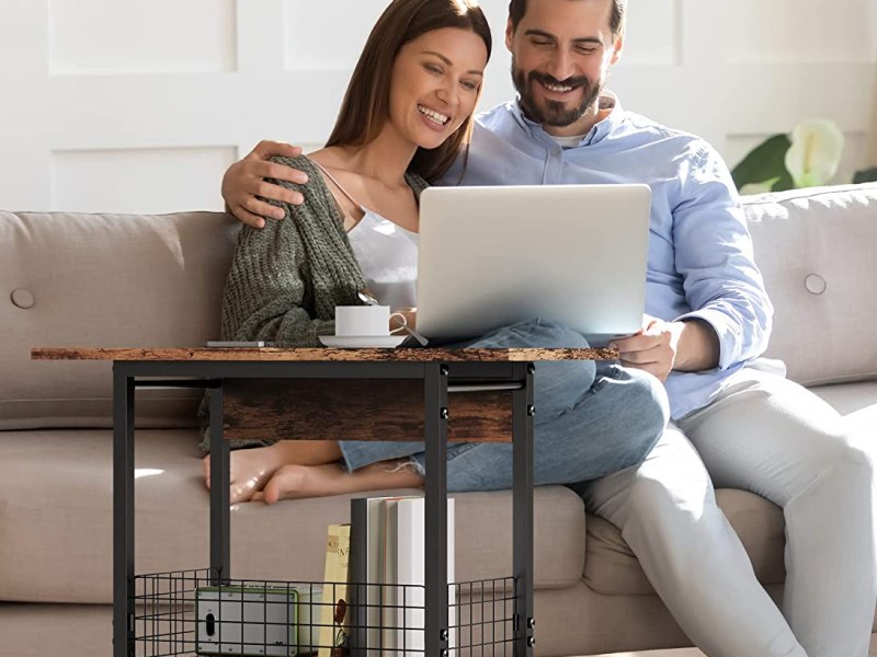 GiveBest End Table with Charging Station