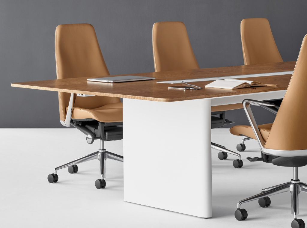 Designed by Naoto Fukasawa and Keiji Takeuchi

Axon Tables