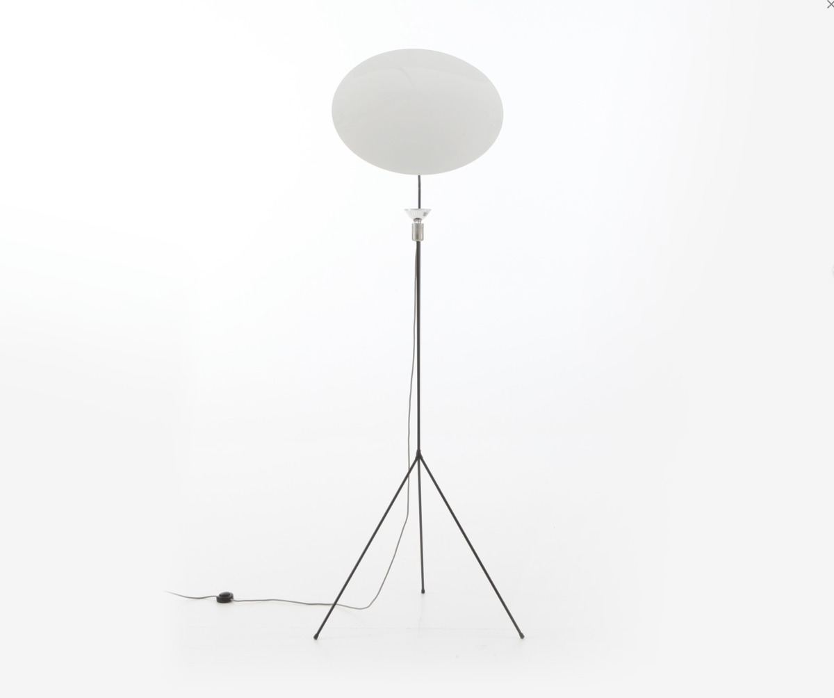 Avril de Pastre: Melding Art and Functionality in Design