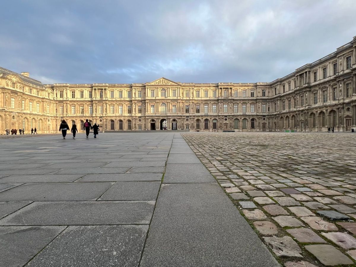 A Serendipitous Stroll to the Pavillon de Flore