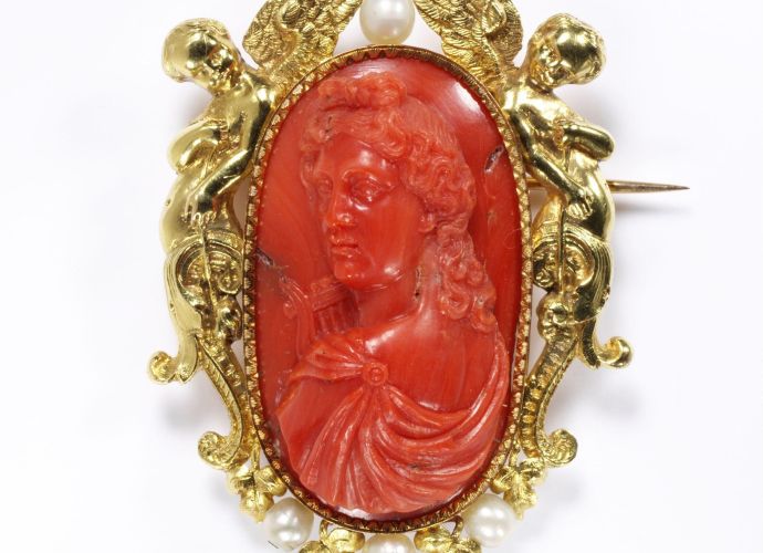 Brooch, cameo of Venus by François-Désiré Froment-Meurice, gold, coral & pearls, France, about 1854