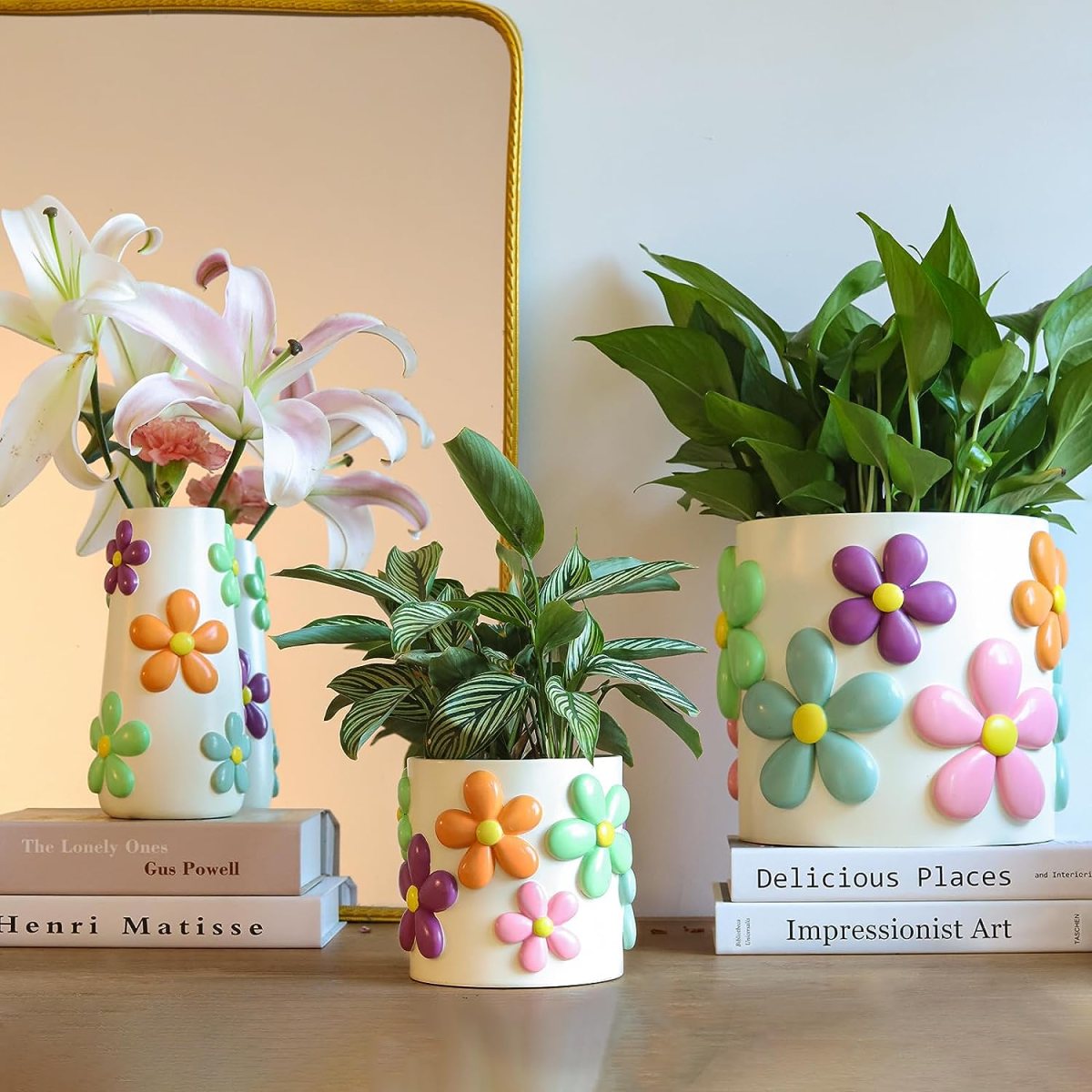 Discover the Charm of GUGUGO Pastel Flowers Vase for Flower