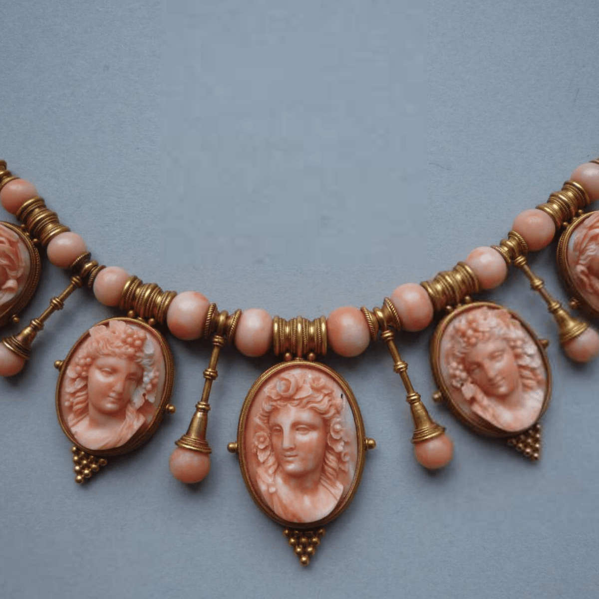 Carlo Giuliano Victorian Gold Charm Bracelet with Heart Pendants