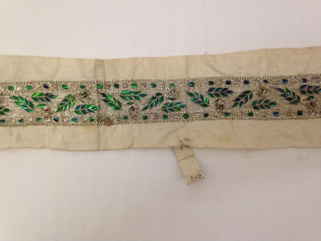 Band of trimming, cotton embroidered with applied silver gota (tinsel ribbon), metal-wrapped thread, sequins, tinsel and beetlewings, Chennai, c.1855