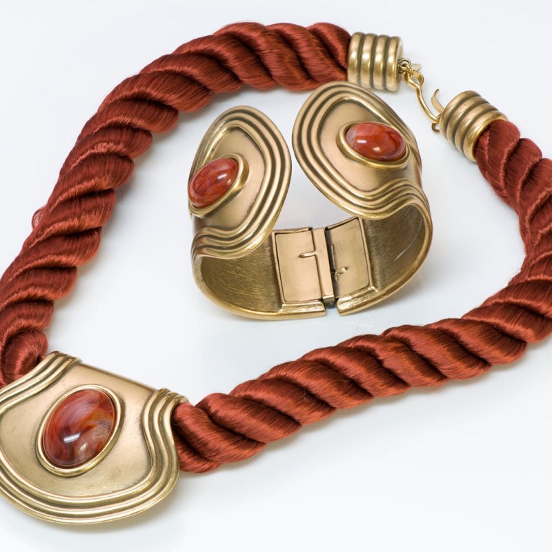 Monet Jewelry: Evolution of Timeless Beauty from the 1920s to Today