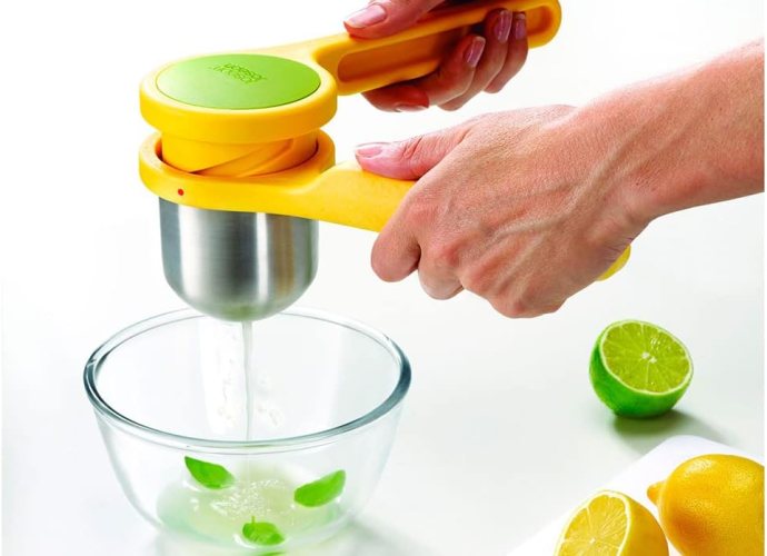 Joseph Joseph 20101 Helix Citrus Juicer Ergonomic Twist-Action Hand Press Stainless Steel, 1 EA, Yellow
